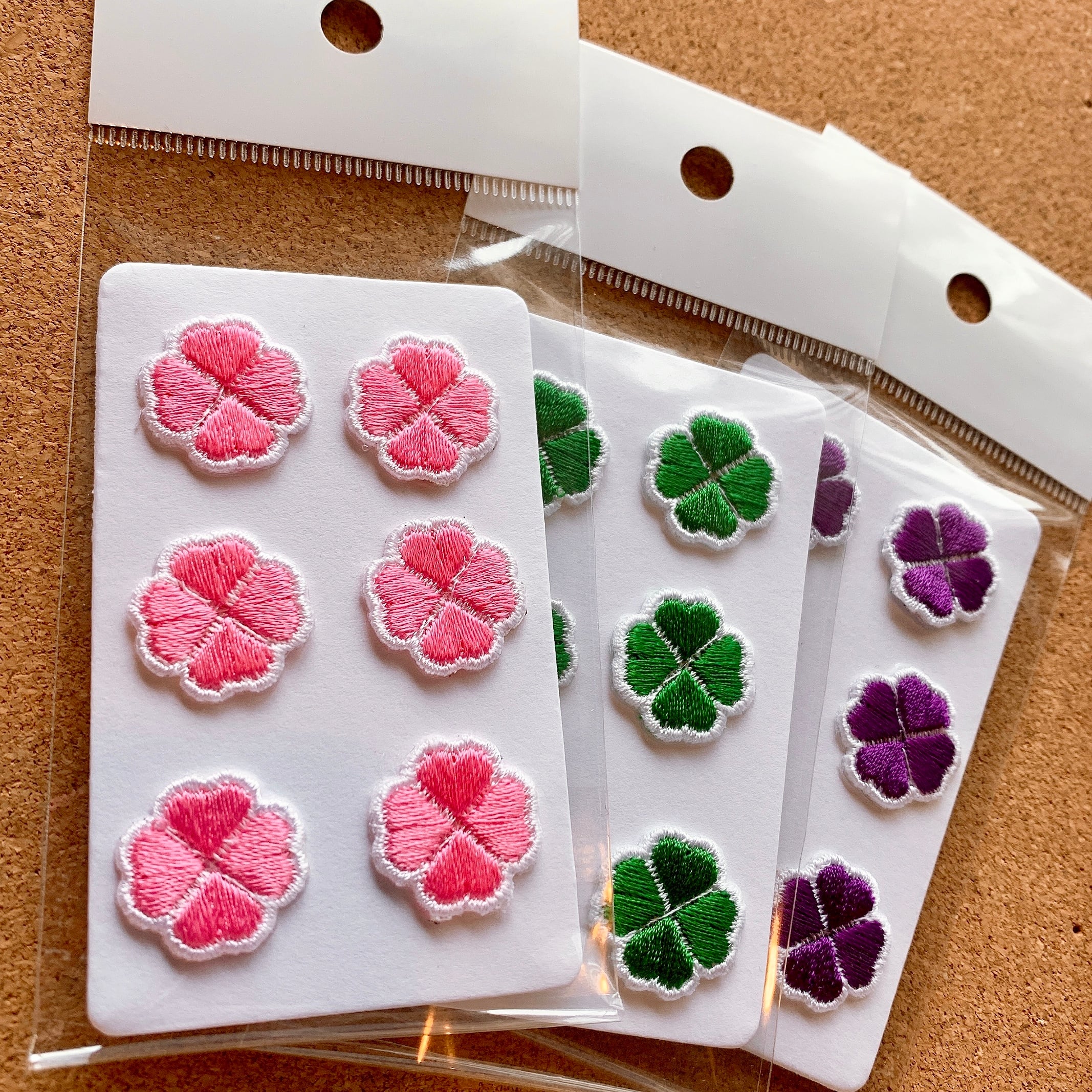 オリジナル　刺しゅう　アイロン接着タイプ アイロン接着刺繍モチーフ（SM15） GL.ゴールド オカダヤ