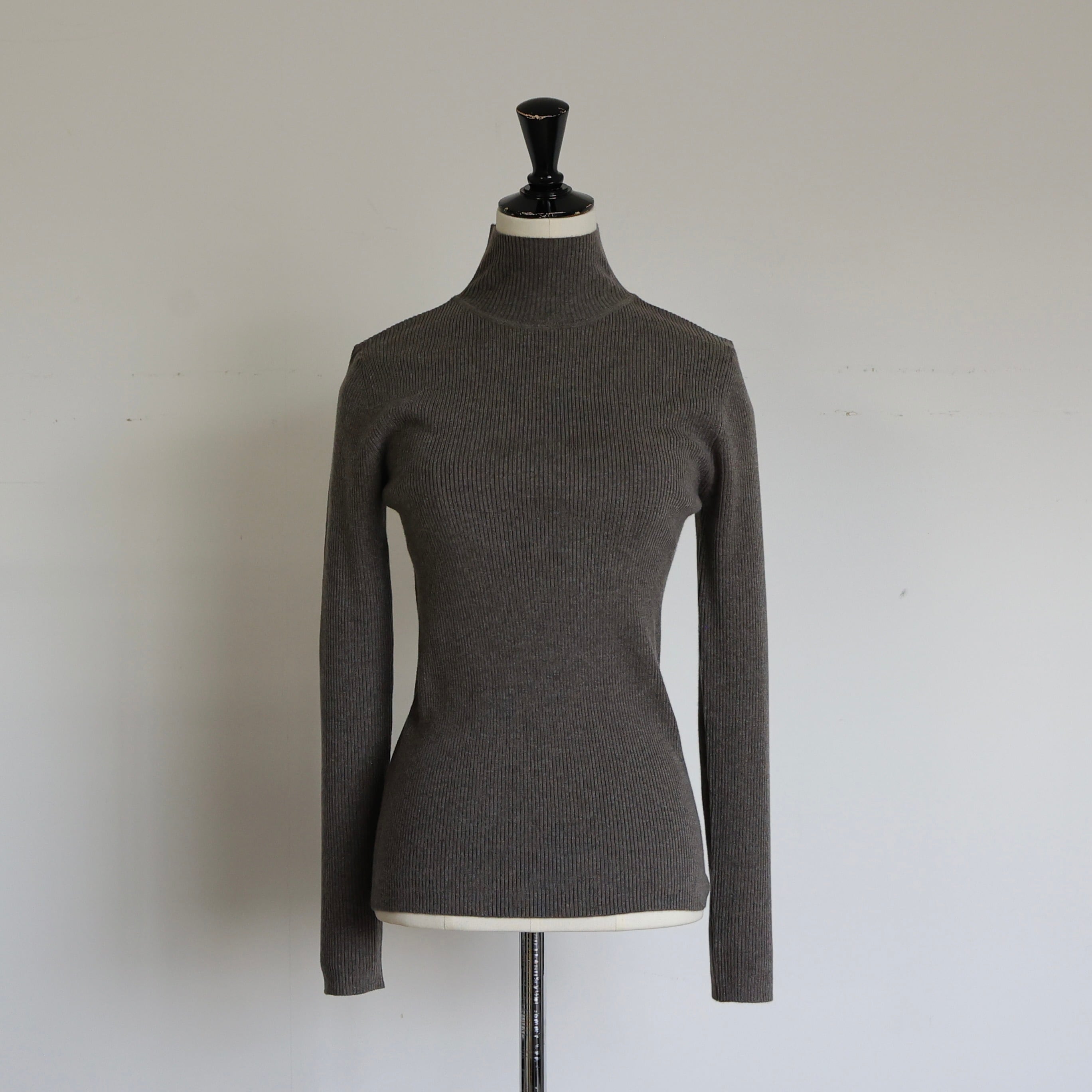 トップス | gypsohila