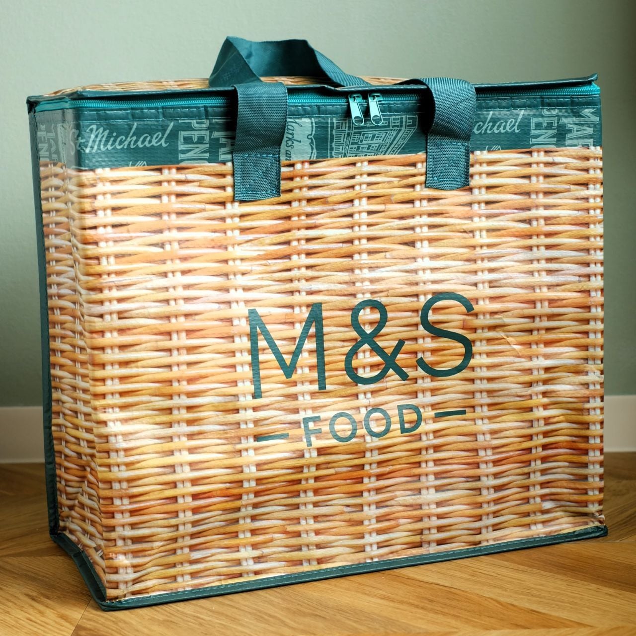 値下げ Marks&Spencer LONDON 保冷バッグ Large M&S]マークスアンドスペンサー・Medium insulated bag 保冷バッグ（大