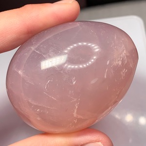 ディープローズクォーツたまご(大)