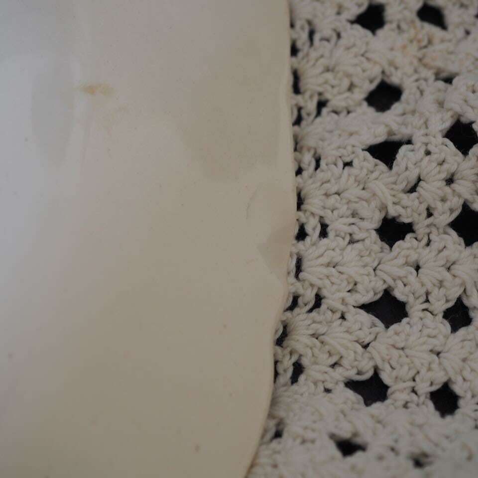 サルグミンヌの花リムオーバルプレート | ヴィラモンローズ