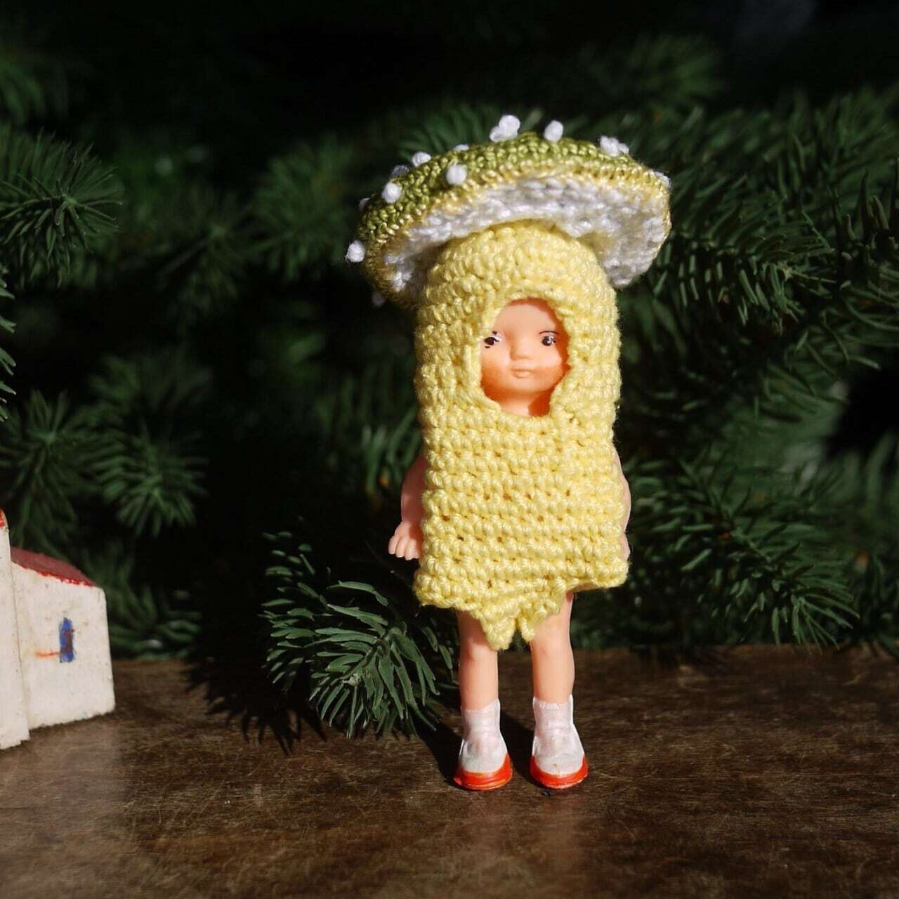 着ぐるみドール 緑きのこ タマゴテングタケ