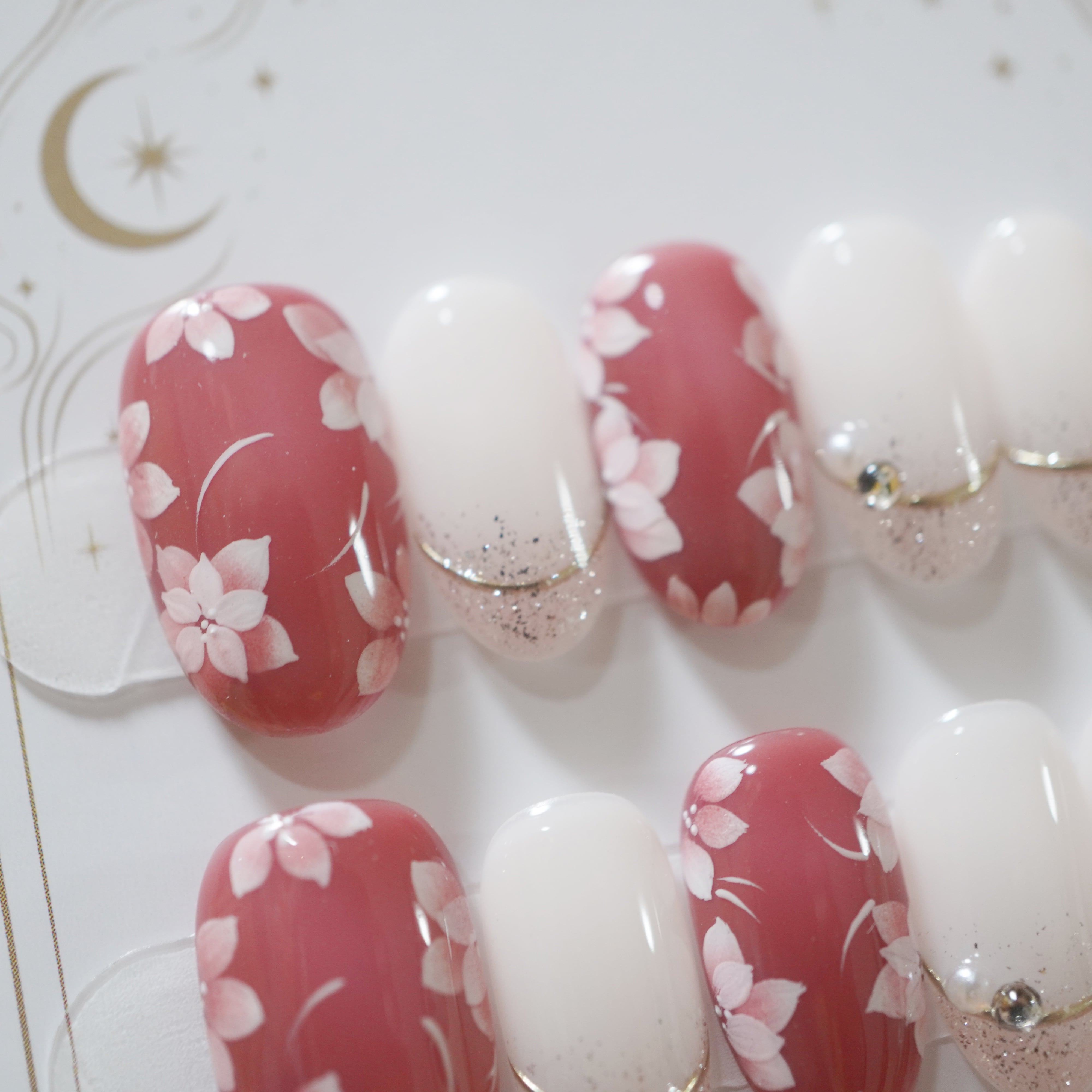 686】 繰り返し使える【プレミアム】ネイルチップ／15枚セット