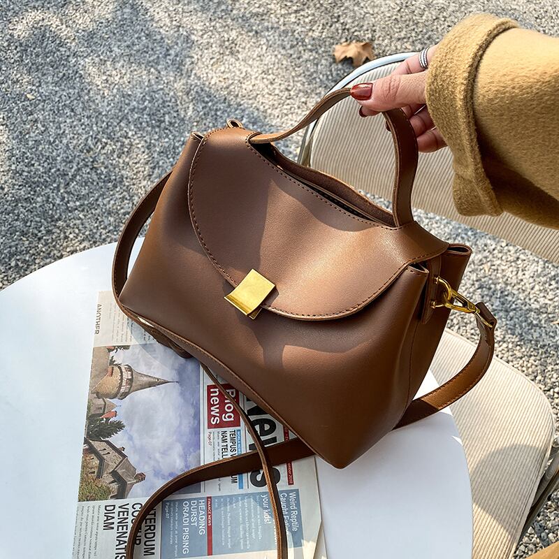 スタンダードオータムウィンター レトロ 秋物 冬物 スクウェア メッセンジャーバッグ 手作りハンドバック84404874574