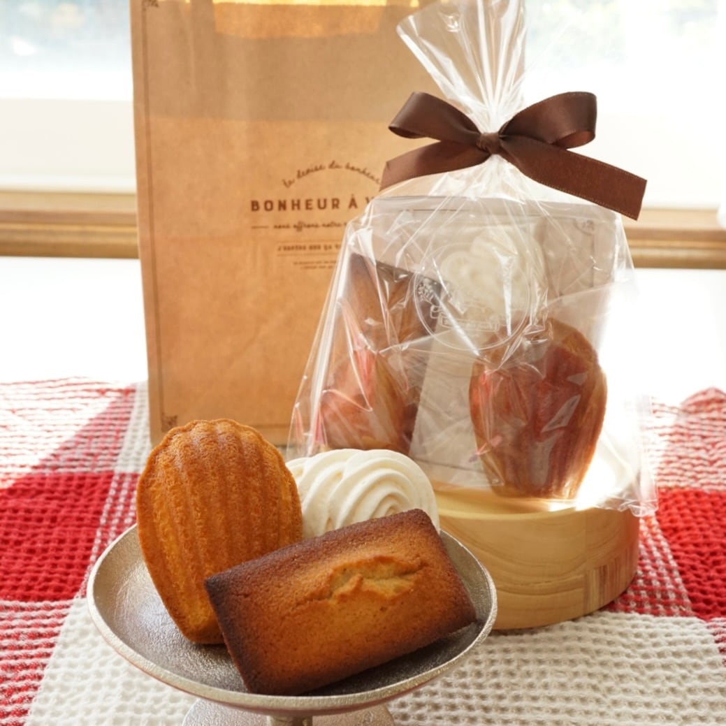 プチギフト C ＜フィナンシェ、マドレーヌ、ムラング＞ | べべナチュール