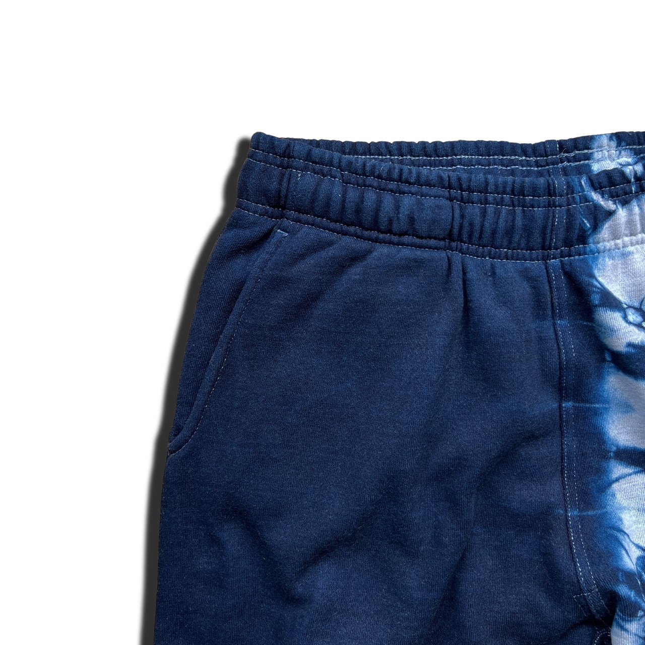 【裏起毛スウェットセットアップ】 藍染めタイダイスウェットパンツ くじら