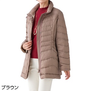 軽量配色ダウンコート（婦人）