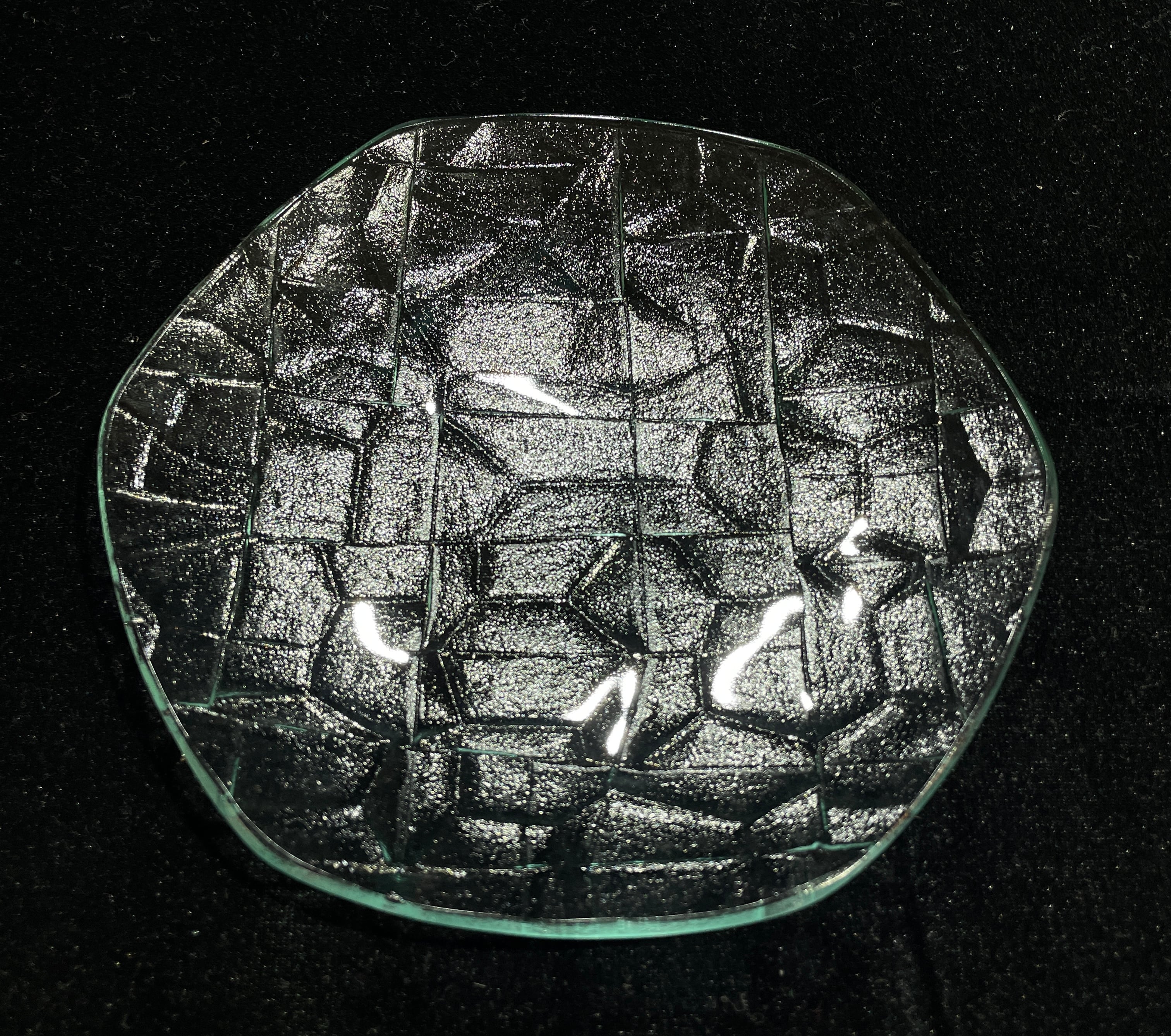 昭和型板ガラス「いわも」4mm厚 六角丸皿 大（Φ180mm） | 旭屋ガラス店