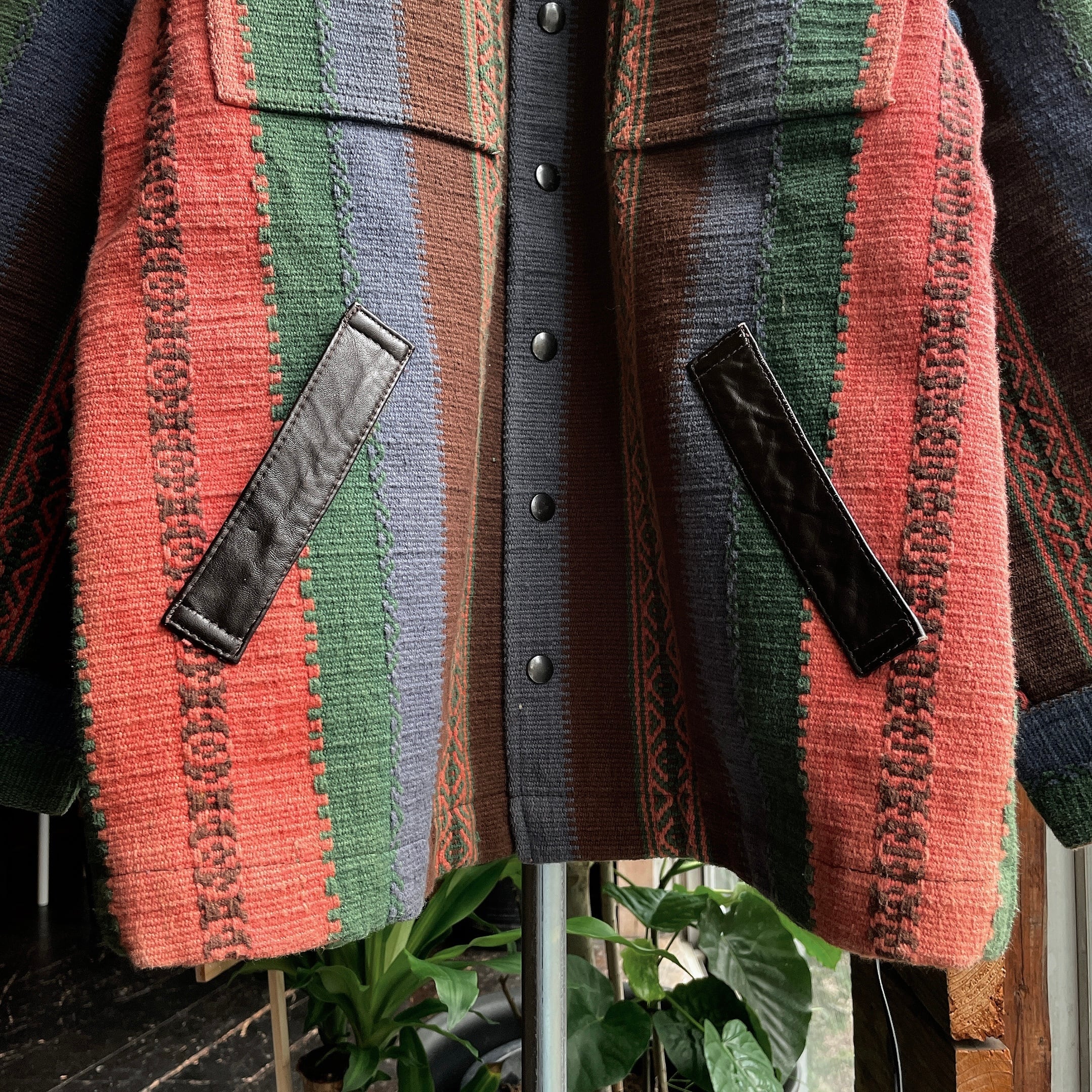 Indio ethnic embbossed × switching leather cotton jacket