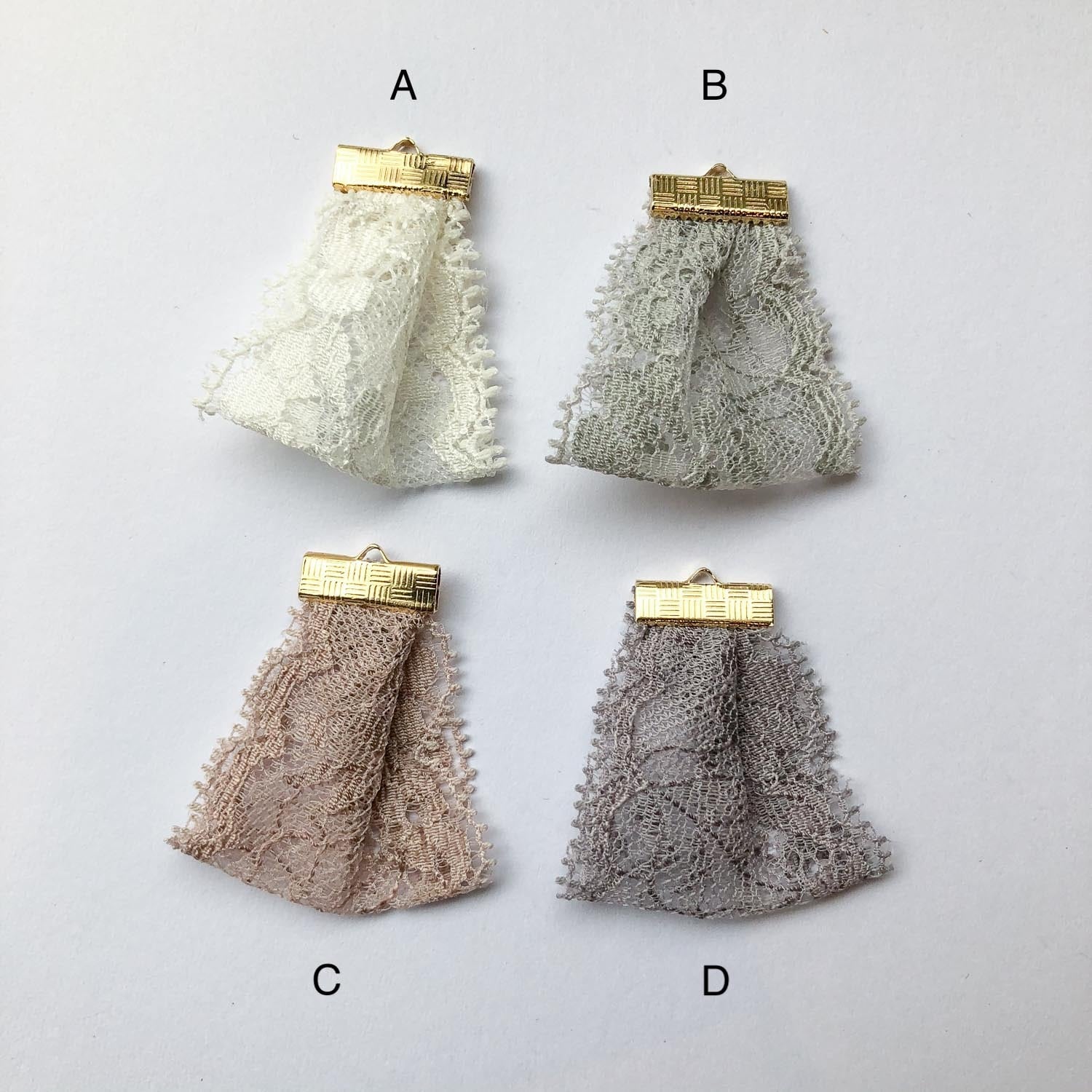 レースリボンタッセルチャーム | Dua-アクセサリーパーツショップ