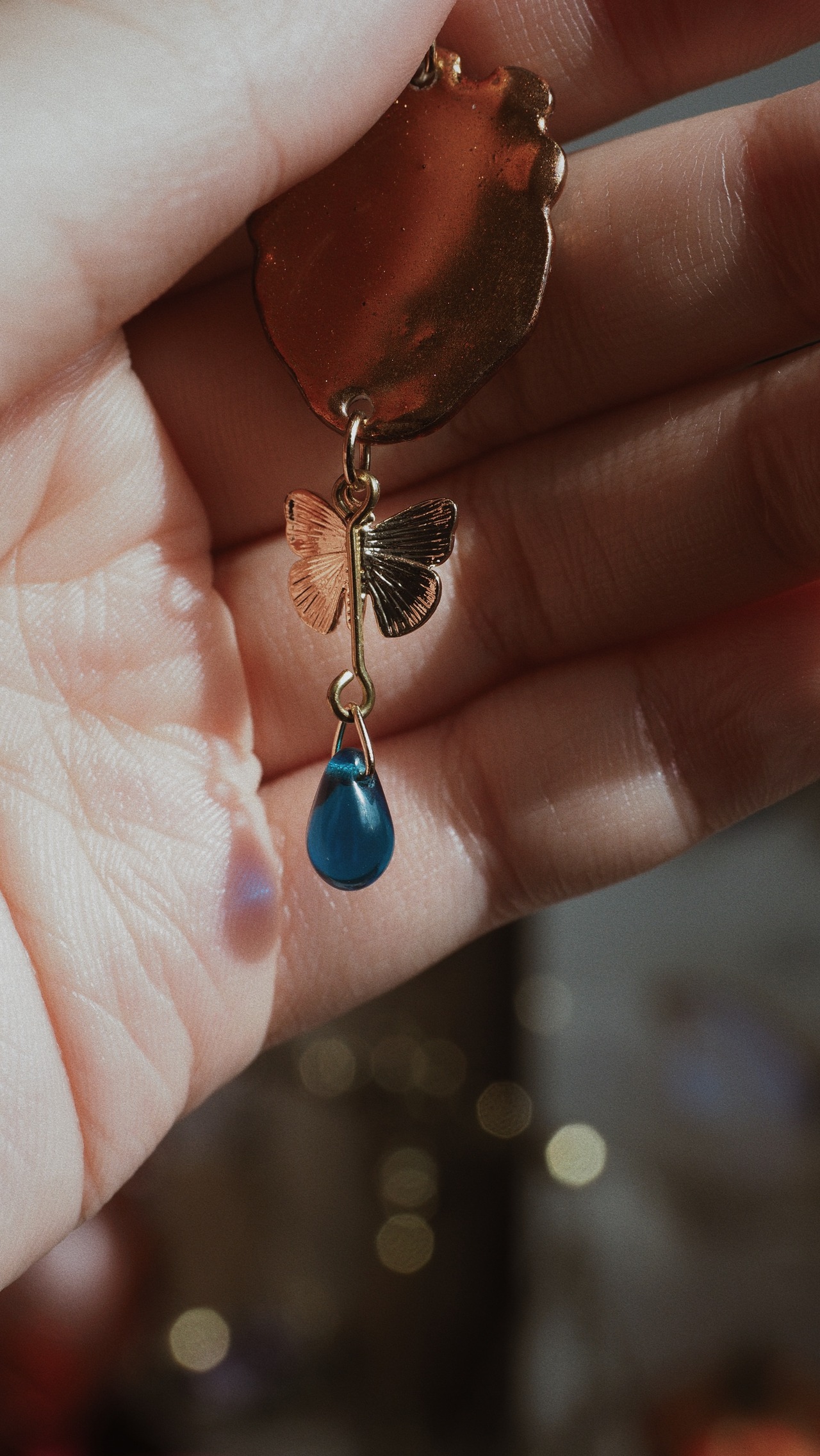 心臓の泪に魂は宿る　片耳飾り【星屑即納品】