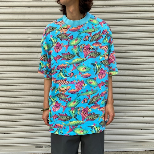 『送料無料』レア　80s Columbia フィッシュ総柄Tシャツ　三角タグ　USA製　魚柄