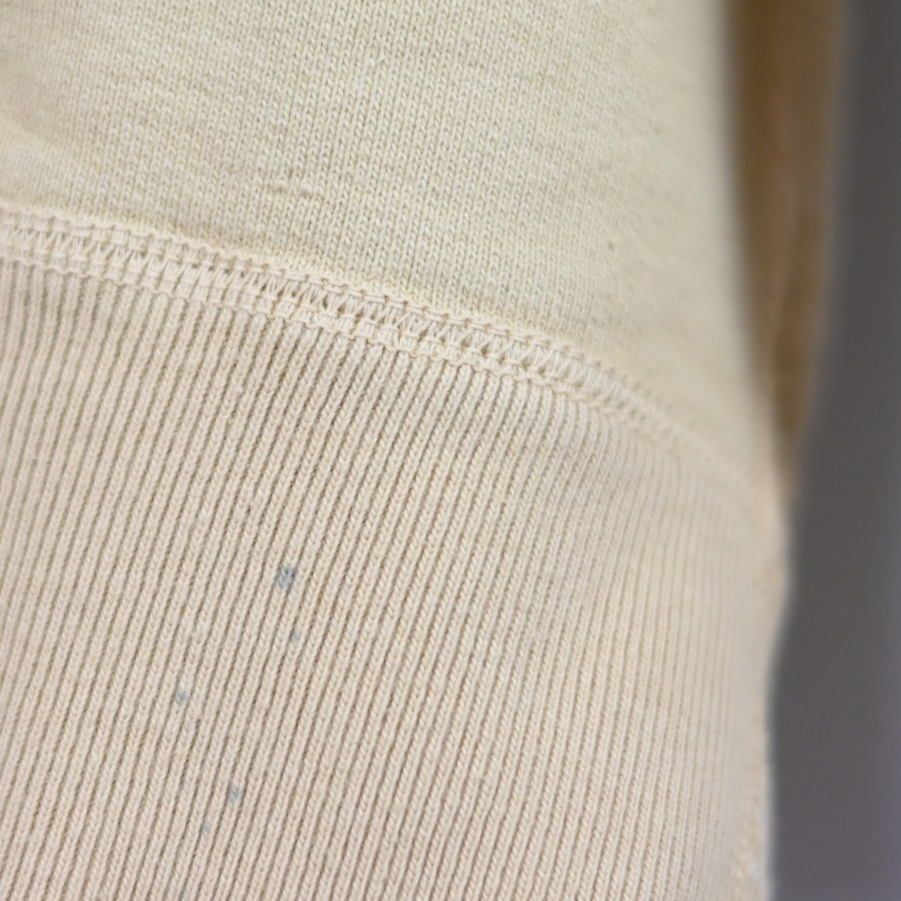 BOWWOW / REPAIRED FADED DOUBLE V SWEATSHIRT