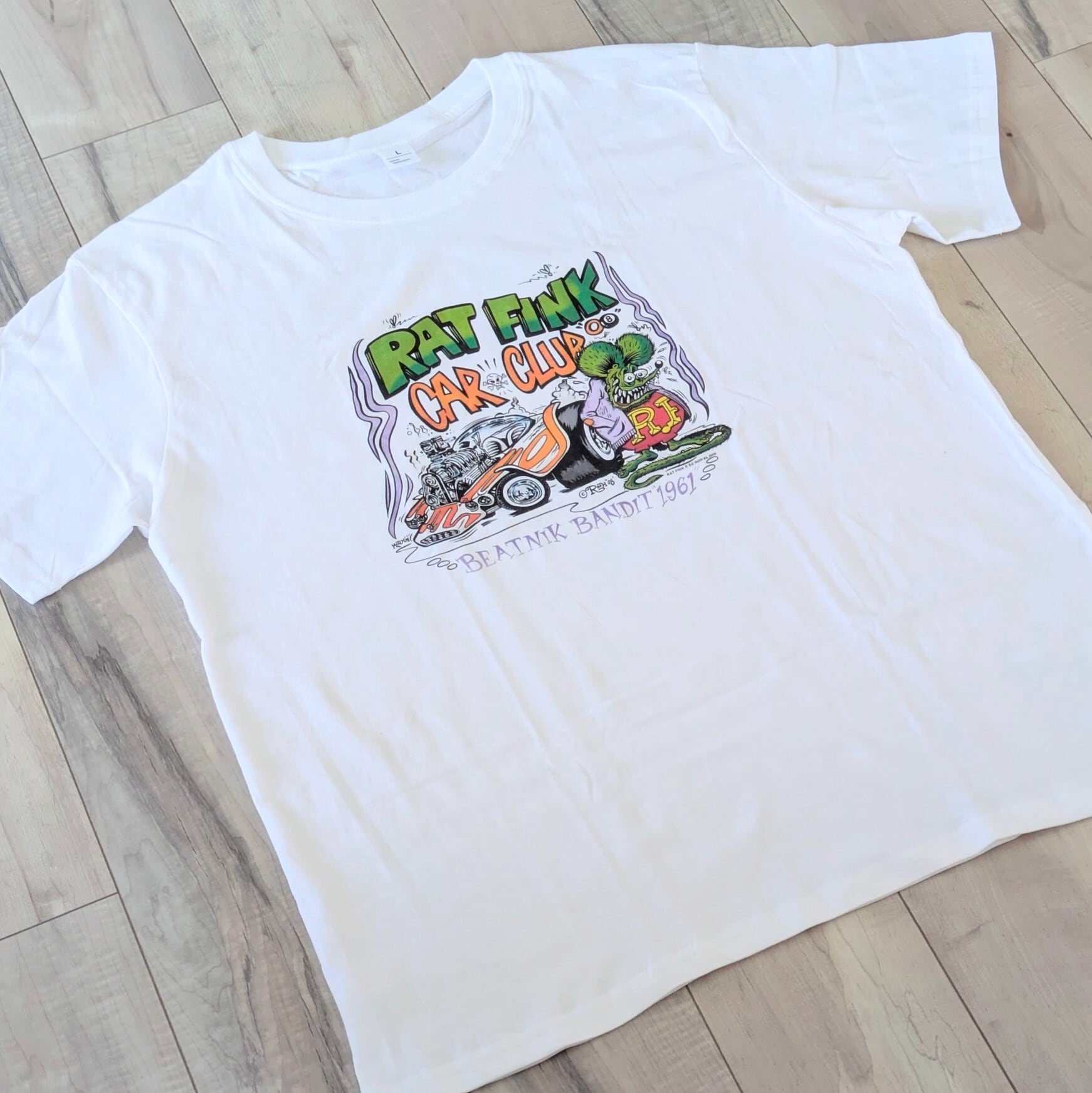【 RATFINK（ ラットフィンク ) 】RATFINK CAR CLUB『 BEATNIK BANDIT 1961 』 / Tシャツ / WHITE〚アメリカン雑貨 アメトイ〛