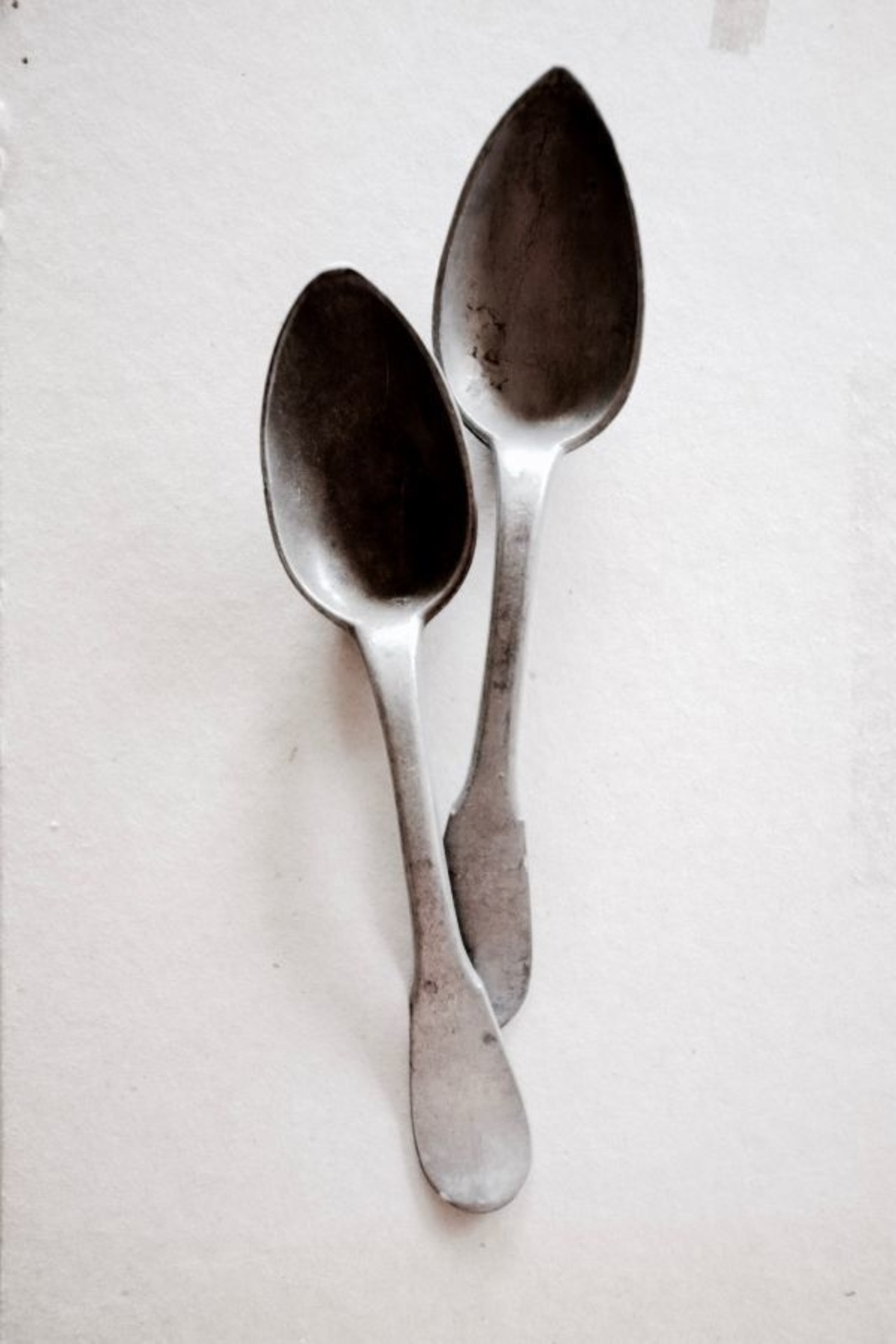 フランス 19世紀 エタン 手仕事と重厚と大きなハンドメイドスプーンb アンティーク