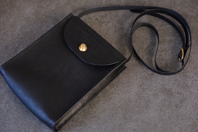 classic shoulder bag(ブラック)