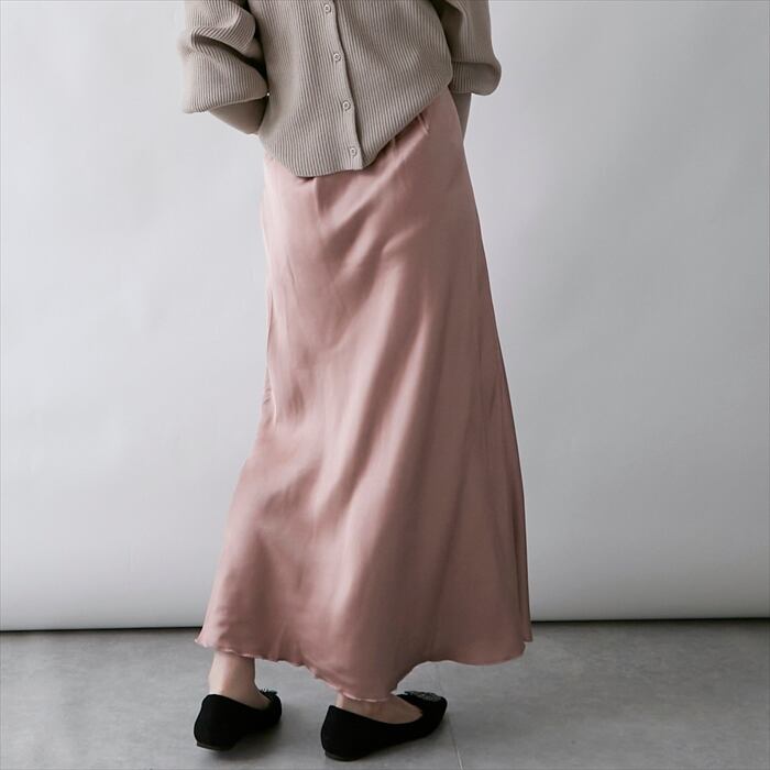 【女性らしいメリハリシルエットの仕上がりに★サテンフレアスカート】サテンバイアスロングスカート4カラー