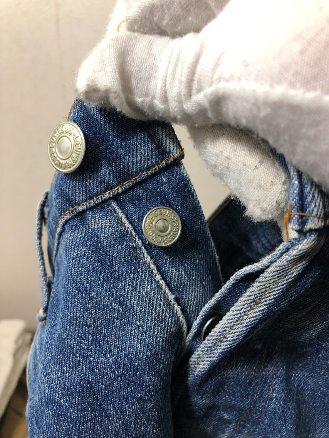 030922 LEVI