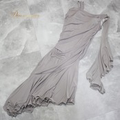 社交ダンス 衣装 スタンダード ラテン ドレス ワンピース パーティ衣装 無地 Chacott チャコット ROYAL DANCE ロイヤルダンス ベージュ系 グレイ系 グレージュ アシンメトリーデザイン おしゃれ モダンスタイル 社交ダンス用ドレス フィット感 ストレッチ素材 脚長効果 イベント用ドレス 体型カバー 成人女性用 Sサイズ 芯地 無地ドレス お揃いコーデ トレンド おすすめ