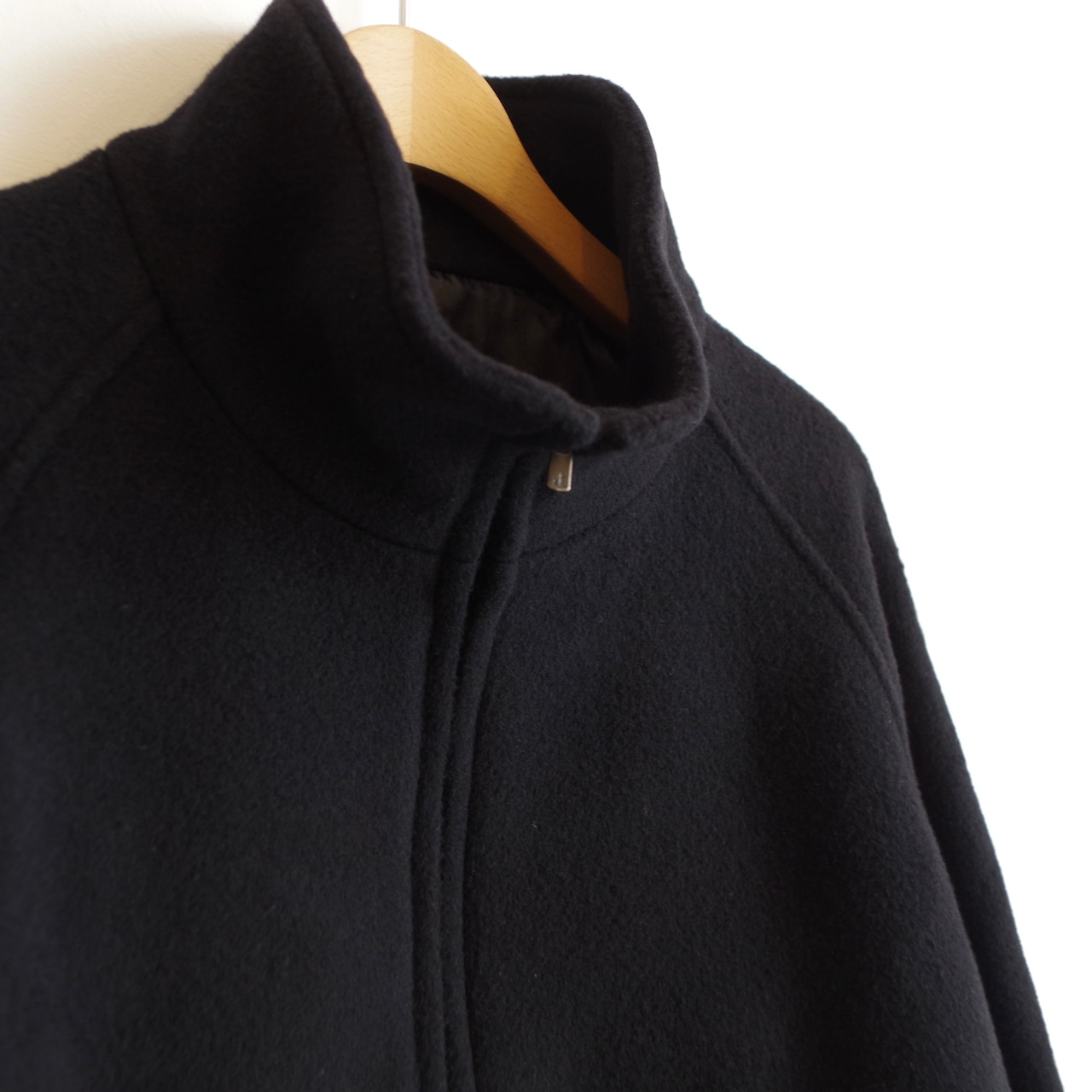 comm.arch. Victorian Wool Zipped Short Jacket