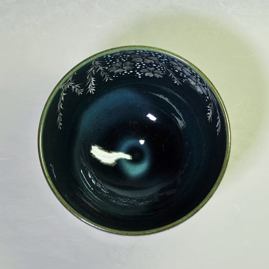 Ｓ８５４　茶碗　『黒釉　銀彩桜』『橋本永豊』　共箱　抹茶碗　茶道具 抹茶碗 るり釉 銀彩夜桜 | 京焼窯元 橋本城岳