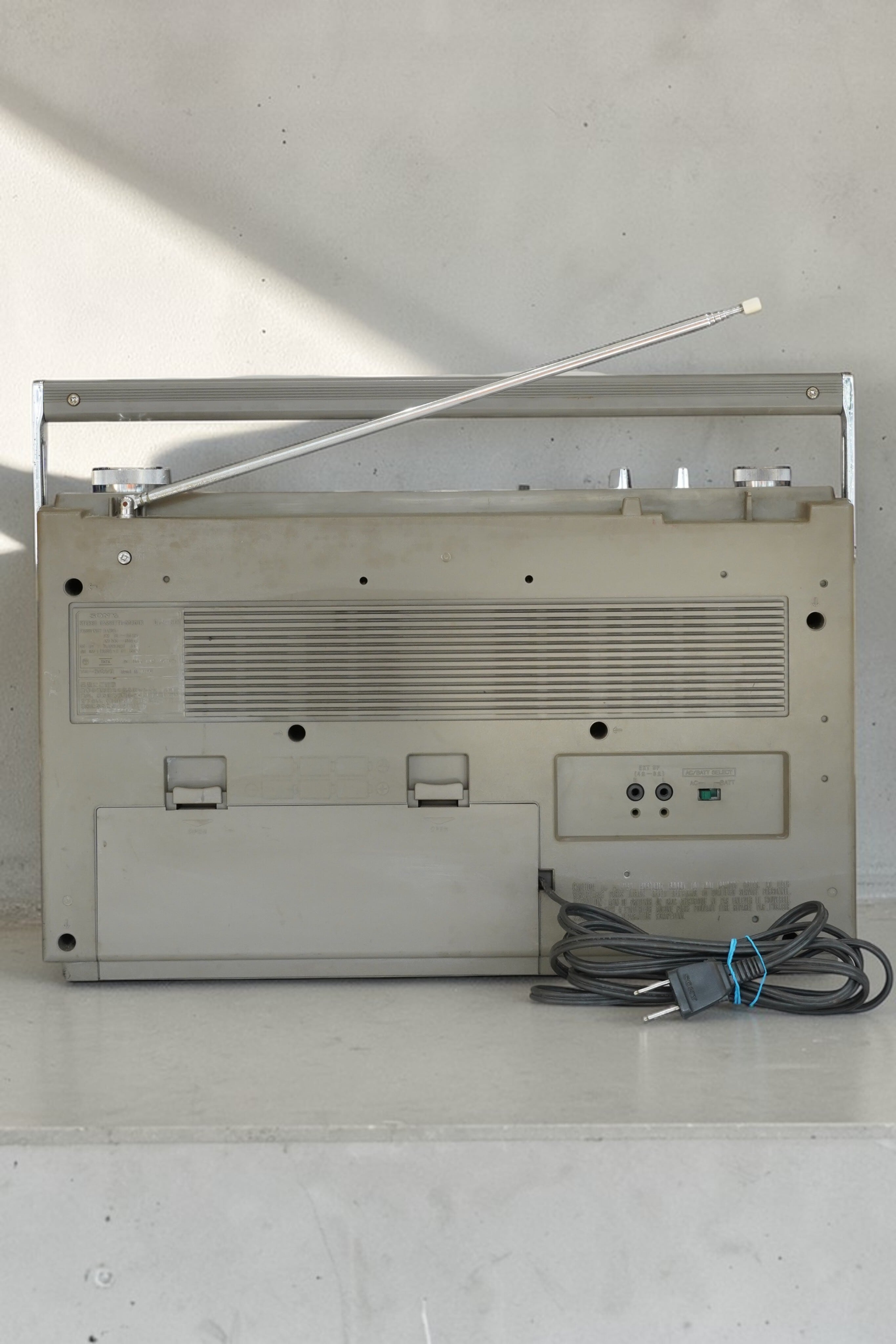ジャンク】SONY CFS-60 ラジカセ FM/AM ステレオカセットコーダー 昭和