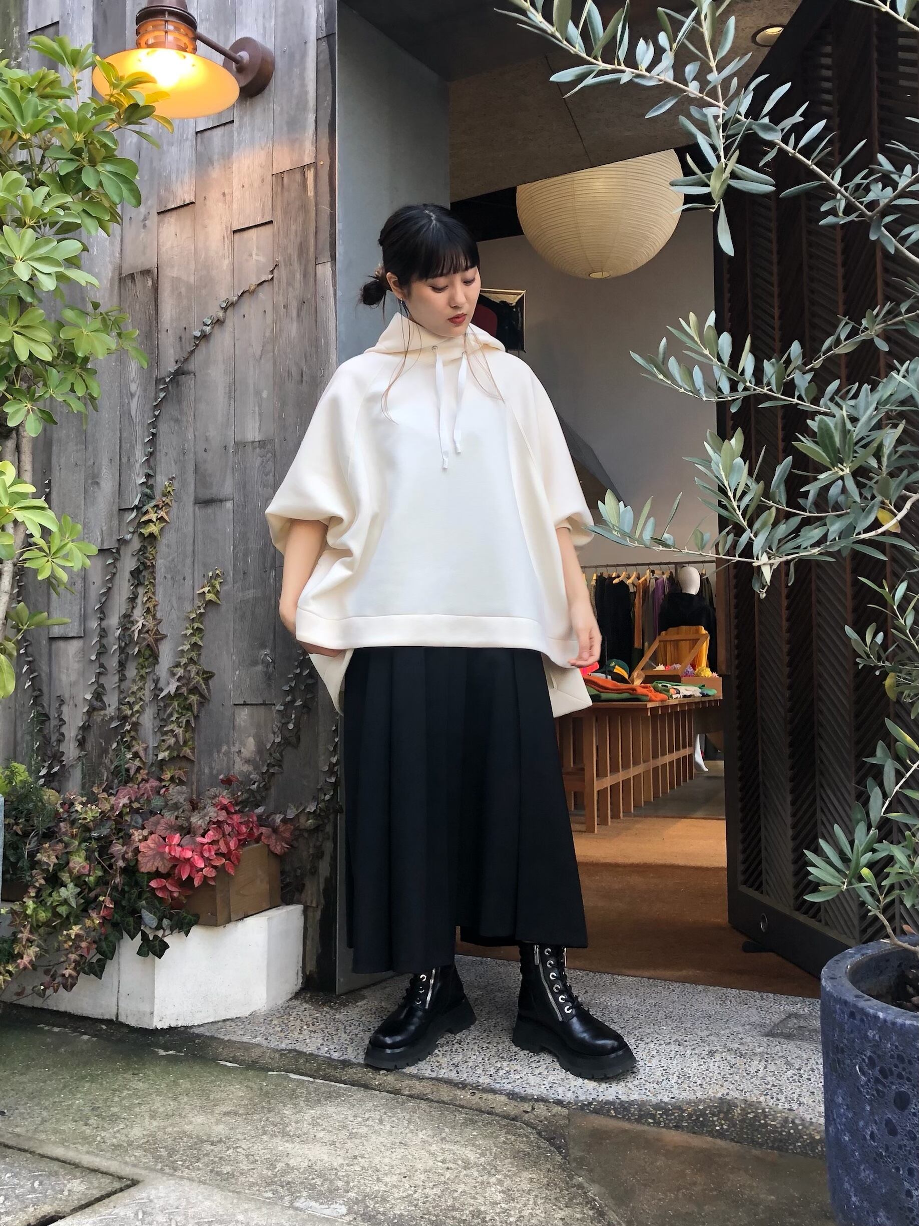 残りわずか！ コグザビッグスモーク メガフーディー very掲載