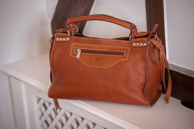 PENELOPE PL Chokly Handbag ペネロペ ハンドバッグ［お届け目安：2〜3週間］