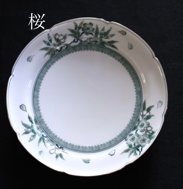 AS 平戸松山窯 プラチナ付クロム六彩花輪花渕プレート皿