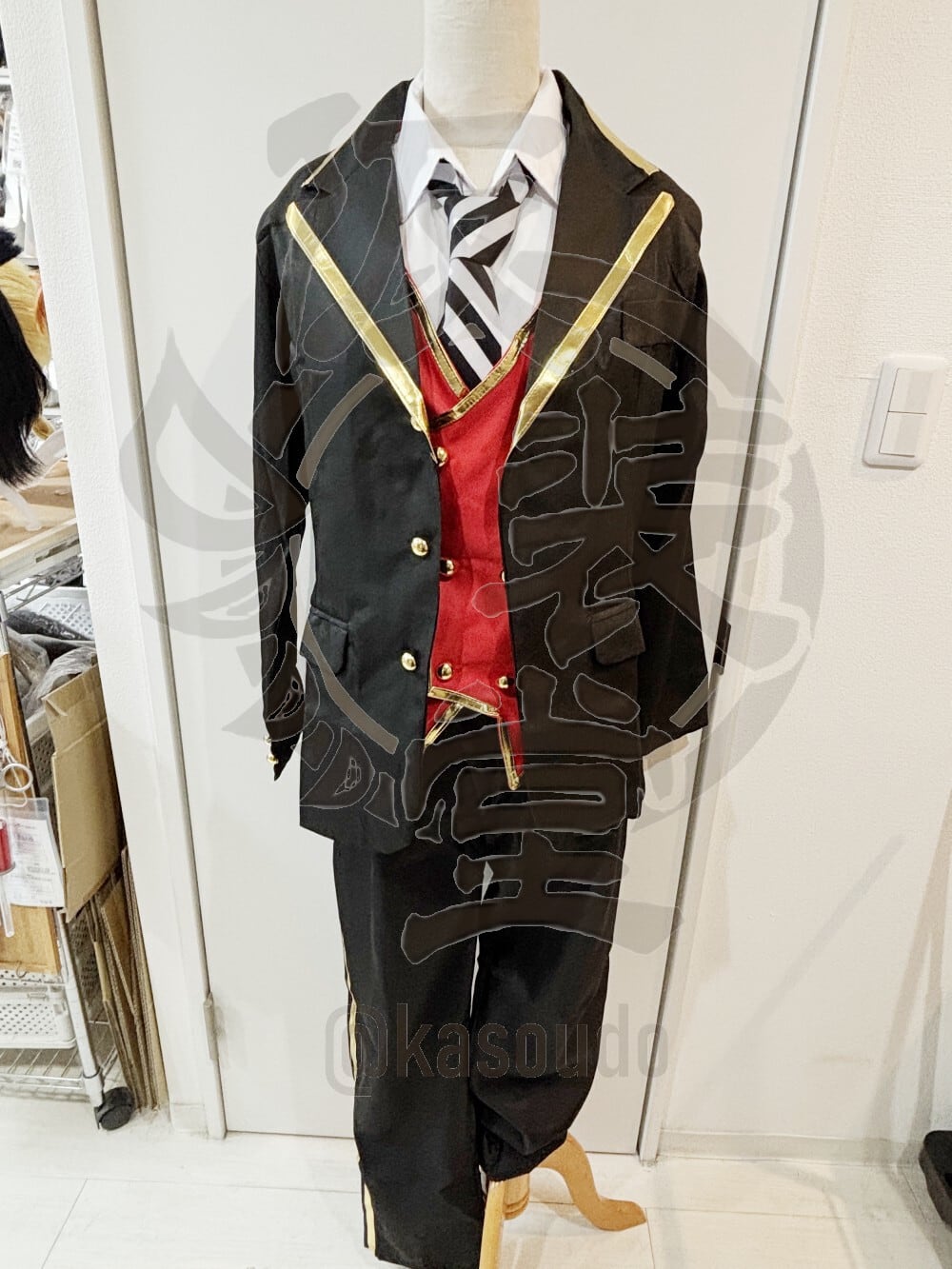 ツイステッドワンダーランド NRC ハーツラビュル寮 制服 風衣装