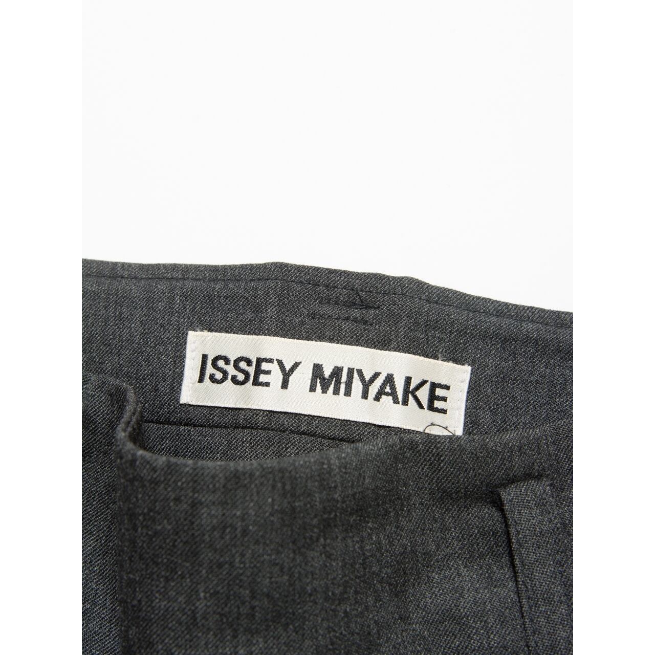 【ISSEY MIYAKE】Made in Japan 80's wool tuck skirt（イッセイミヤケ 日本製 ウールタックスカート）3a