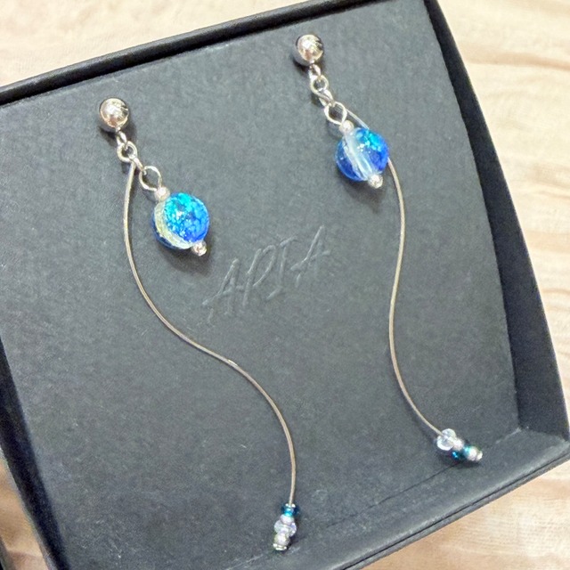 【ホタルガラス】ロングピアス　BOX付　(A40-124)③.④
