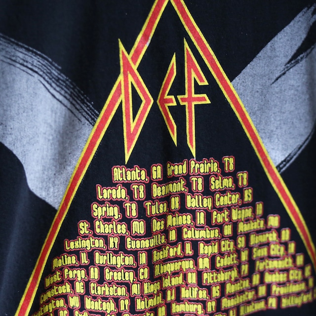 "DEF LEPPARD" XXL over silhouette front and back print tee