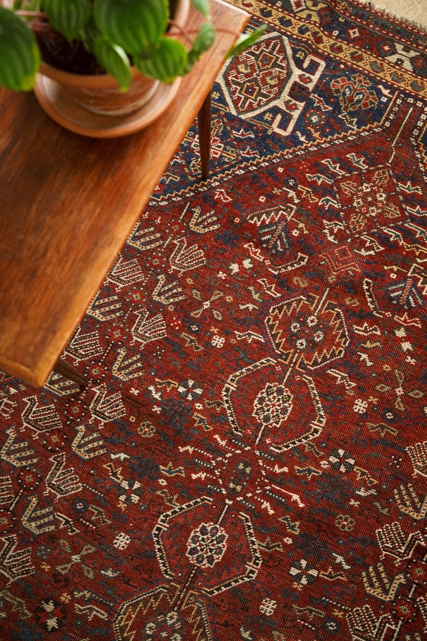 ラグ Antique khamse rug Antique Khamseh Rug, カムセ・ラグ 1870年頃、カムセ族 (ハムセ）の