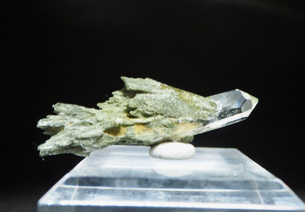 【ヒマラヤ産  】ポイント水晶 クリスタル クローライト