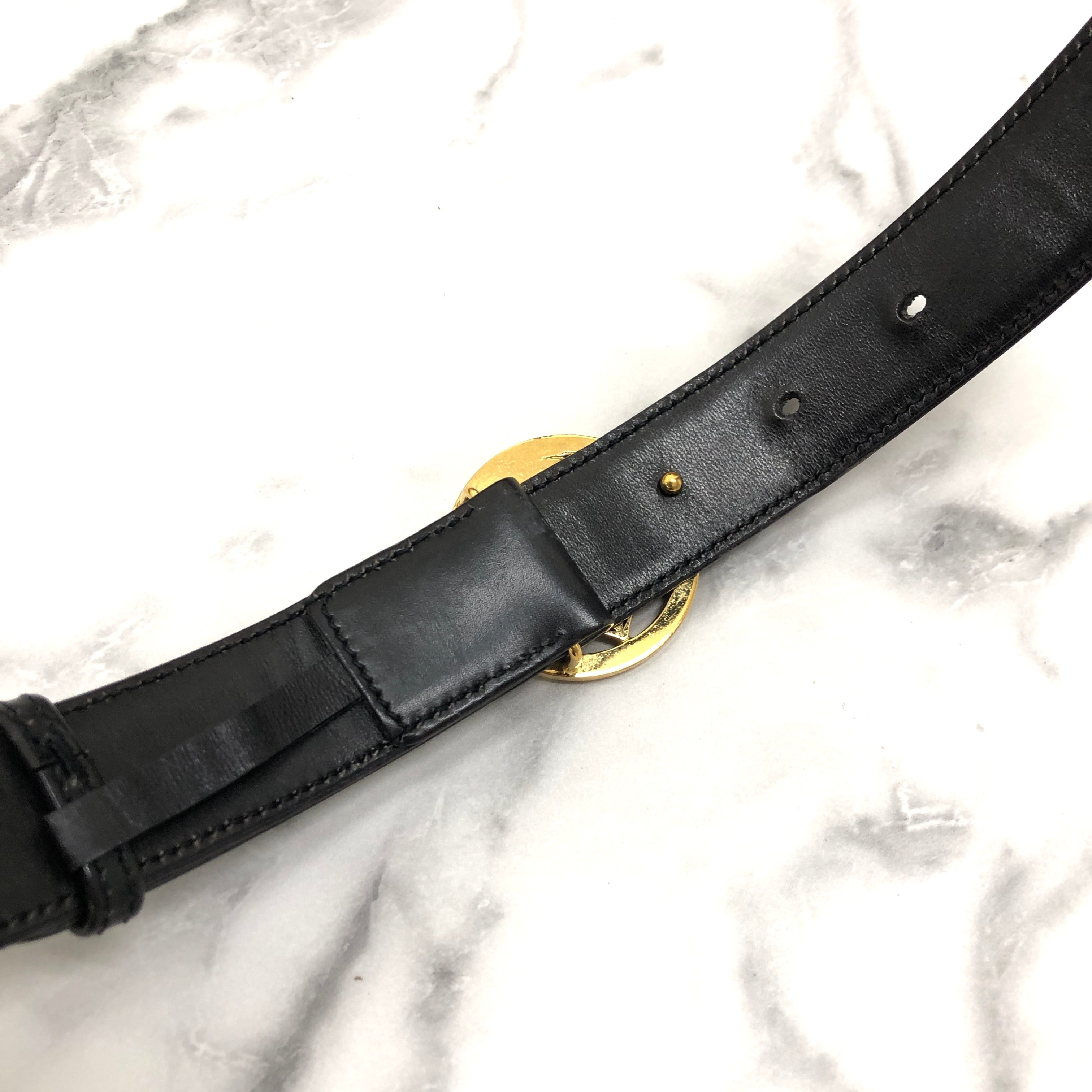 GUCCI グッチ クレスト レザー ベルト ブラック vintage GUCCI グッチ クレスト レザー ベルト ブラック vintage