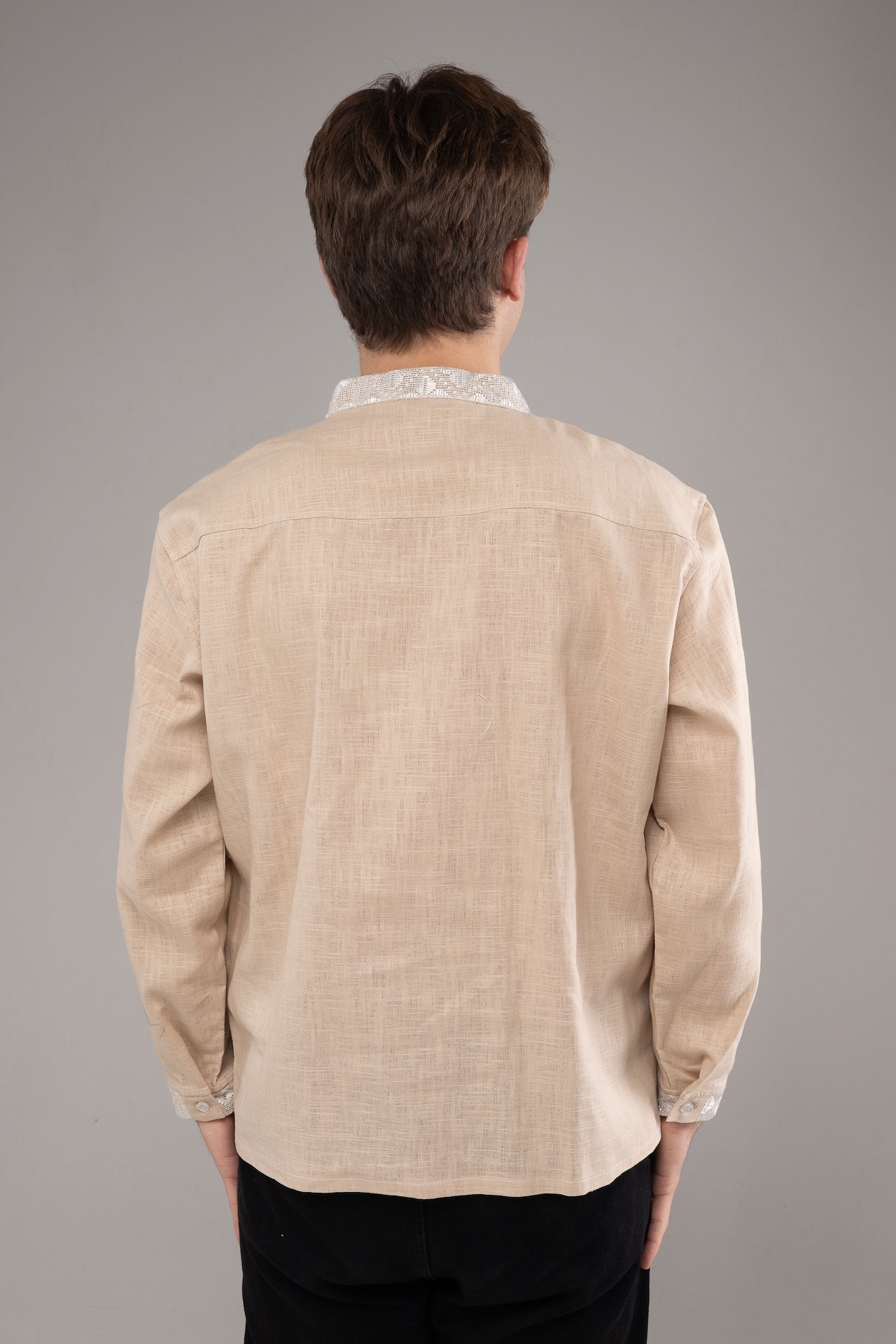 ウクライナ刺繍ヴィシヴァンカ　シルク刺繍　グラージュ・ニジンカ手刺繍　Lサイズ　メンズ - 5