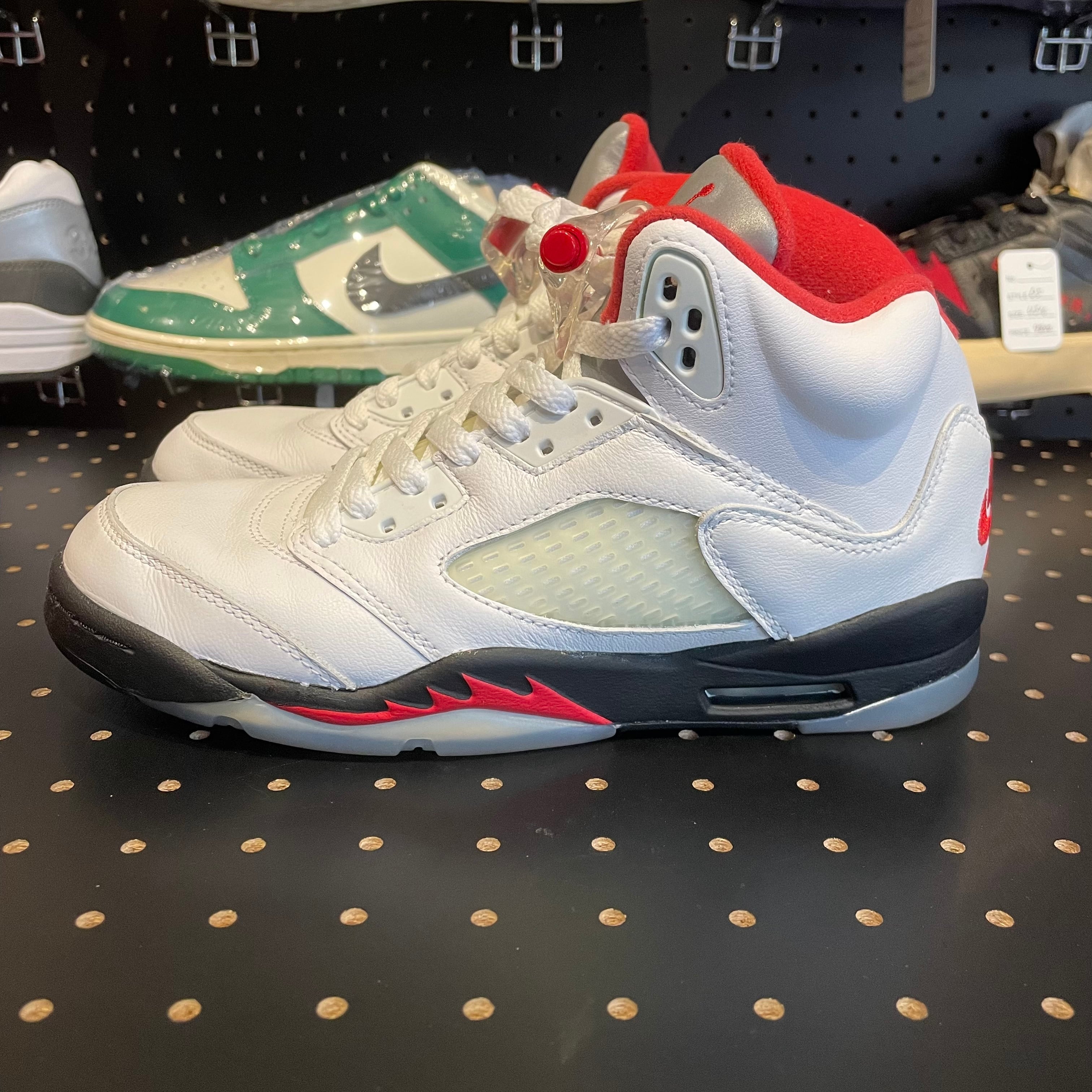 AIR JORDAN 5 FIRE RED