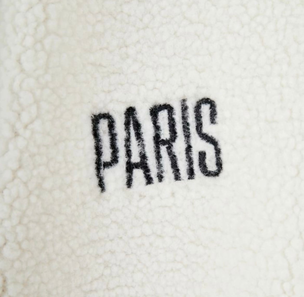 パリ・サンジェルマン ボアジップフーディ ￥22,800(25,080)