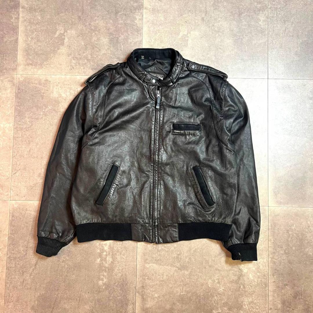 80's～90's Members Only Iconic Racing Leather Jacket in Black 46 XL /  80s-90s メンバーズオンリー レザージャケット 46 XL 革ジャン シングルライダースジャケット レザーブルゾン 短丈ブルゾン スタンドカラー  古着