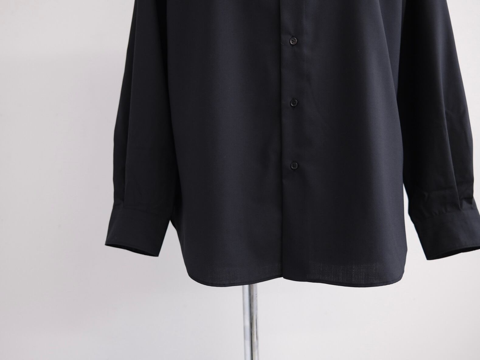 Men's BATONER “ TROPICAL WOOL REGULAR COLLAR SHIRT” ROYAL NAVY