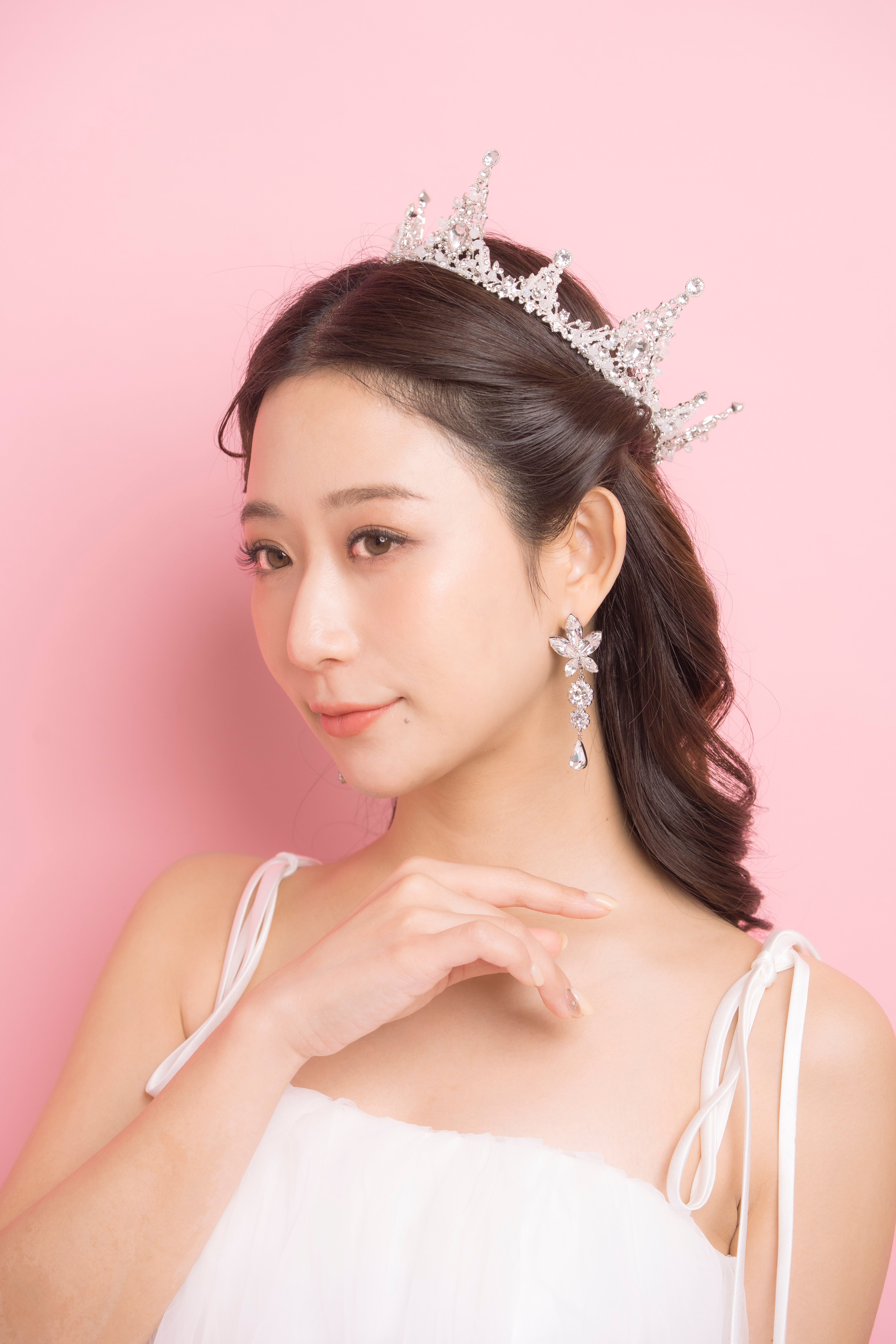 Adèle クリスタルピアス／イヤリング | ウェディング・ブライダル