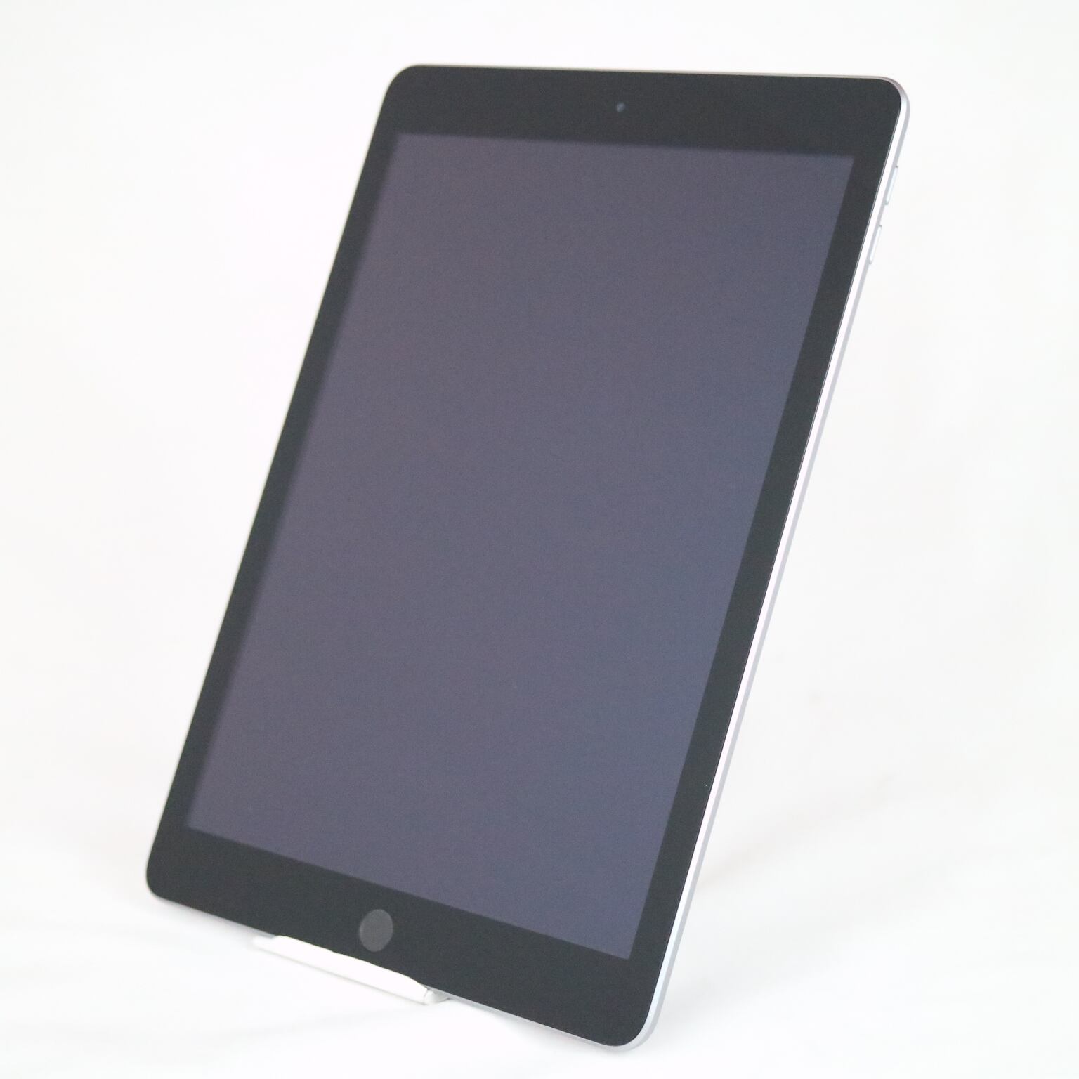 iPad Wi-Fi 32GB MP2F2J/A [スペースグレイ］