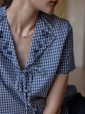 Bouquet Embroidered Gingham Blouse F0762