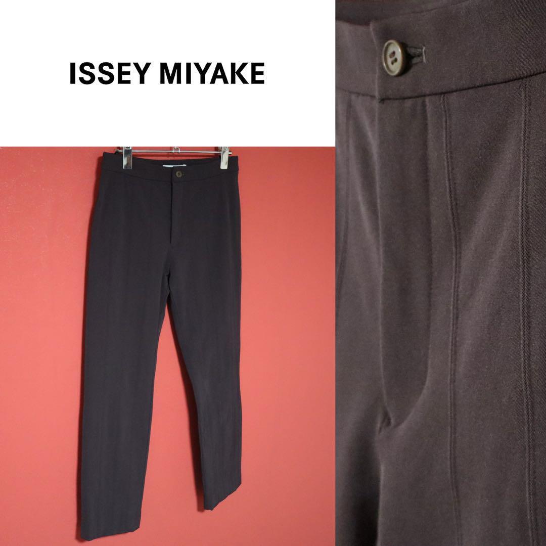 ISSEY MIYAKE