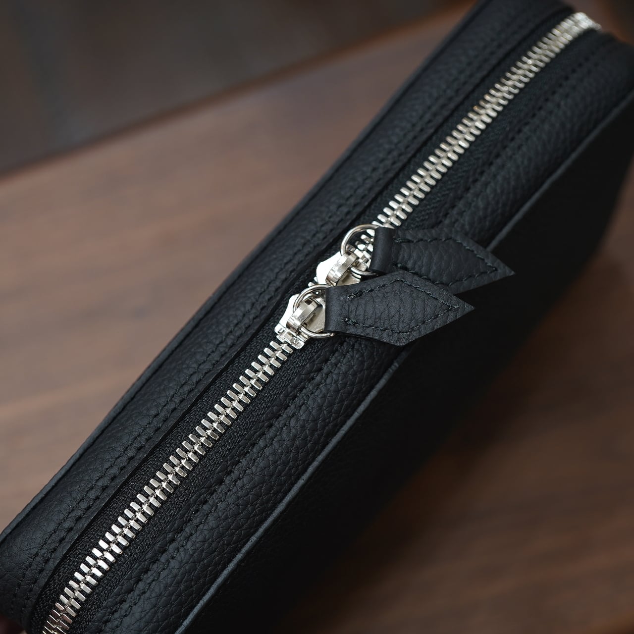 ル・ボナー ポーチピッコロ シュランケンカーフ ブラック | CIRCLE