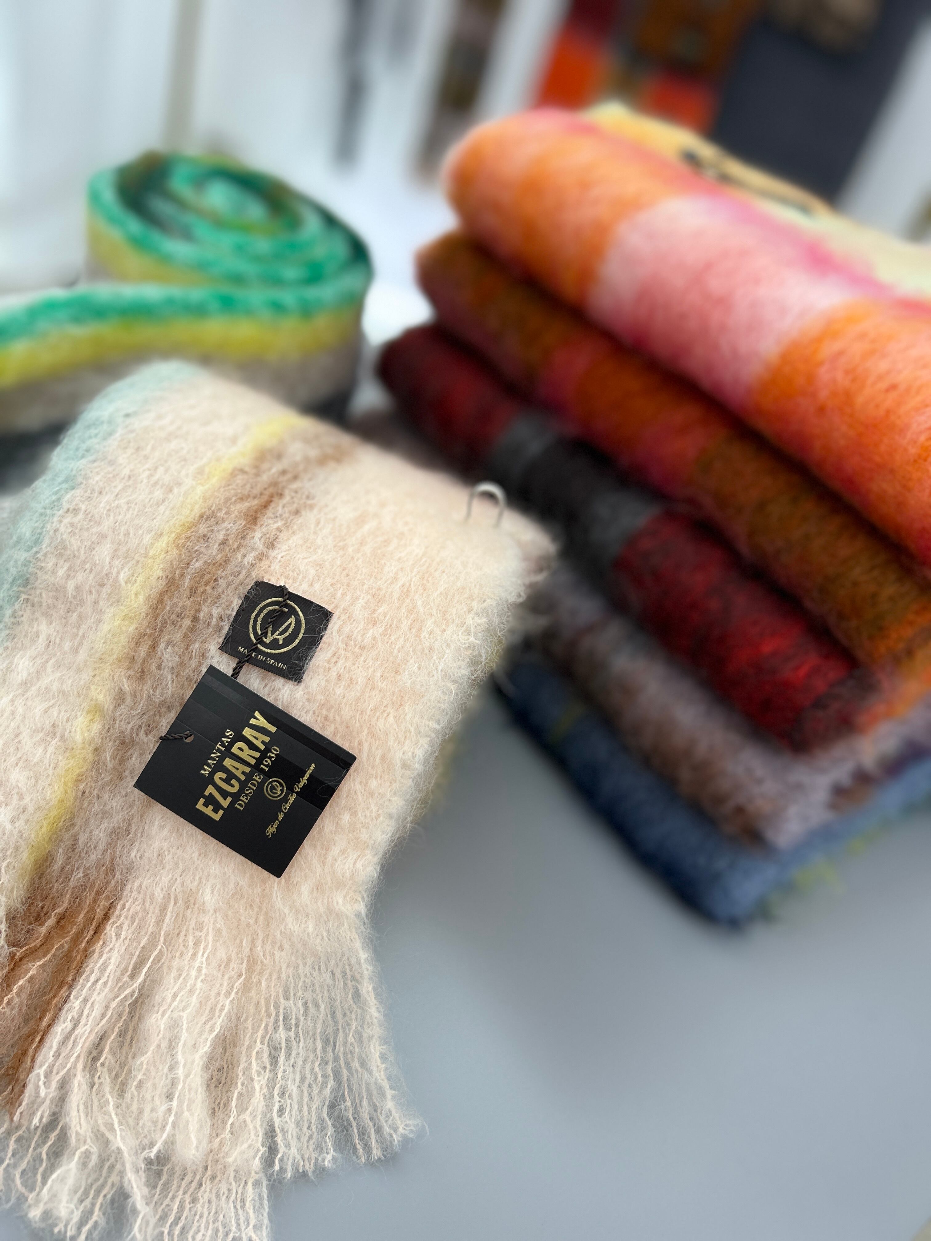 MANTAS EZCARAY_ Scarf Mohair Tartan：222 | NEWTCITY