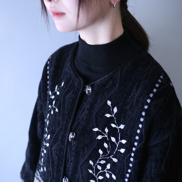 "刺繍" silver reef pattern crystal loop button over wide silhouette no-collar jacket