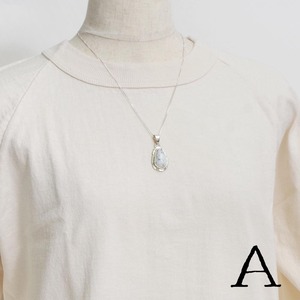 【INDIAN JEWELRY インディアンジュエリー】Navajo WHITE BUFFALO pendant Nila Johnson ナバホ ホワイトバッファローペンダント ニラ・ジョンソン作