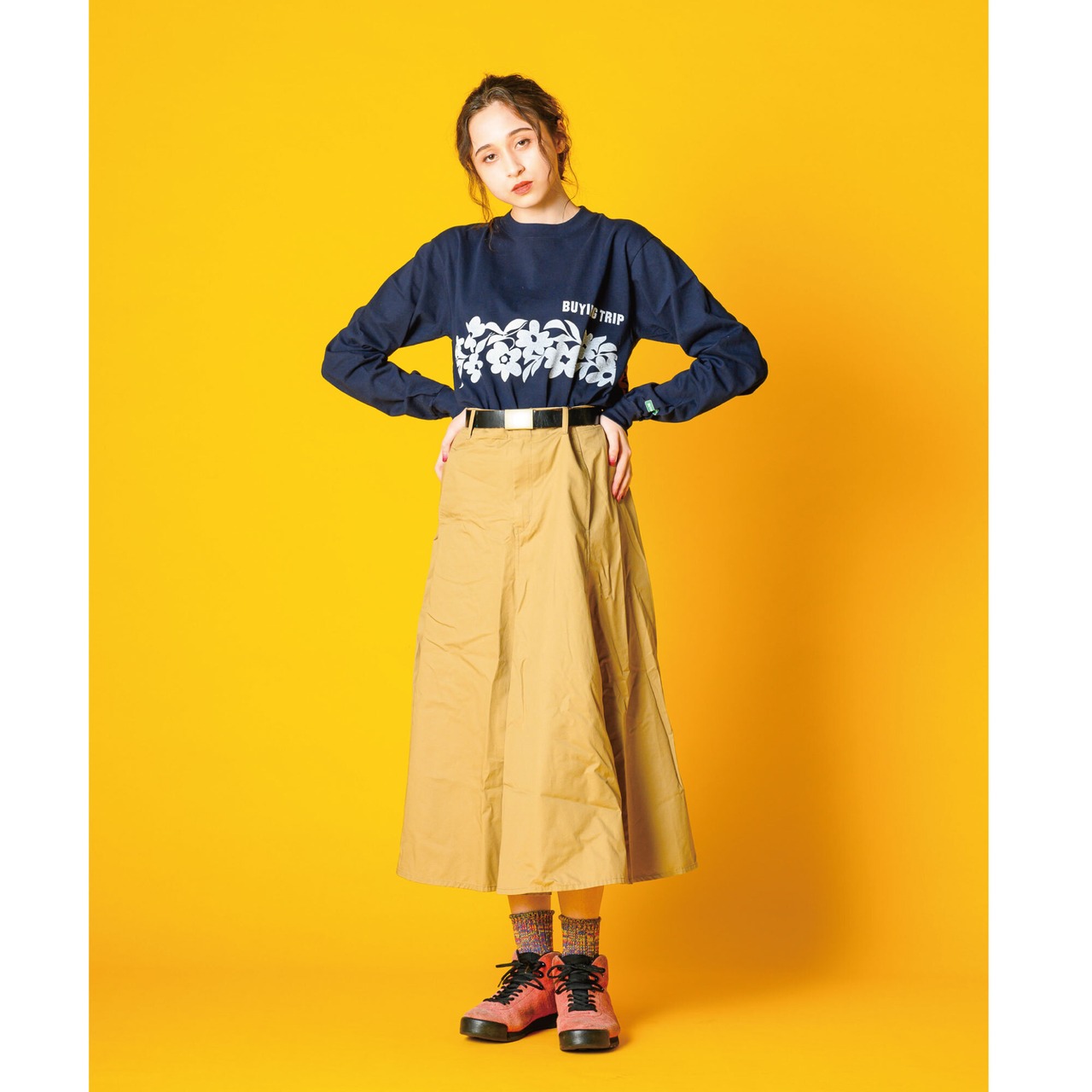 【BUYING TRIP】"Flower" Garment Dye Long Sleeve T-shirt (NAVY DYED)